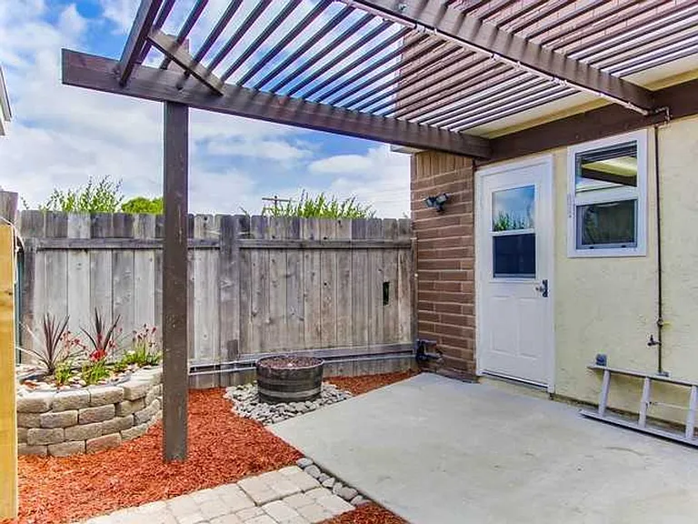 7855 Rancho Fanita Dr #A — Photo 20
