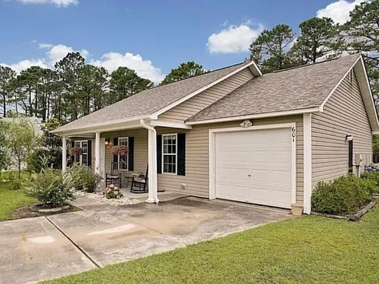 601 Tisbury Ln — Photo 5