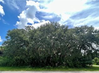 March Ln, Labelle, FL 33935