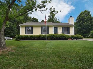 7121 Ravenglass Ln, Mint Hill, NC 28227