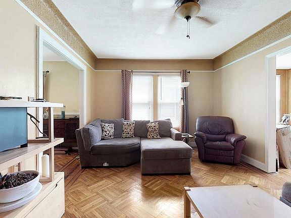 2nd image of 23615 88th Ave