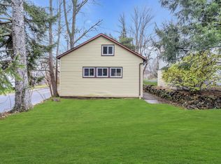 884 Mountain Ave, Berkeley Heights, NJ 07922