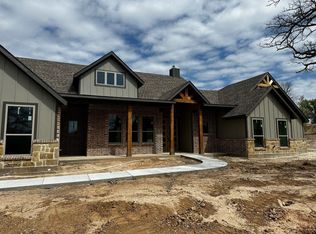 1444 W Dry Creek Rd, Poolville, TX 76487