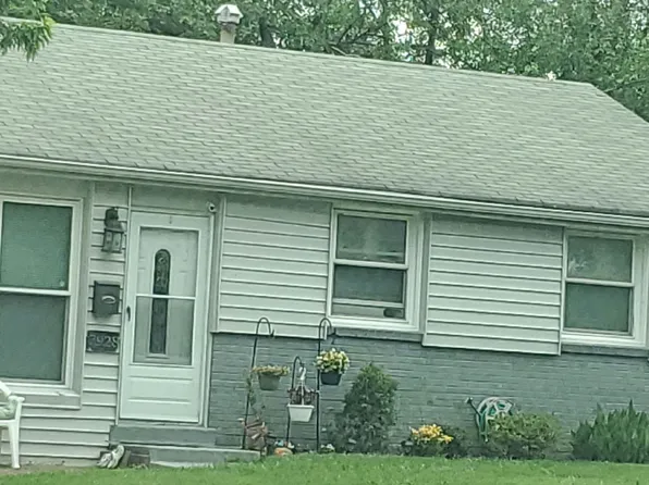 7928 Piedmont Ave, Lanham, MD 20706