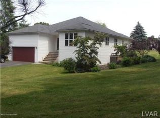 111 Indian Spring Dr, Stroudsburg, PA 18360