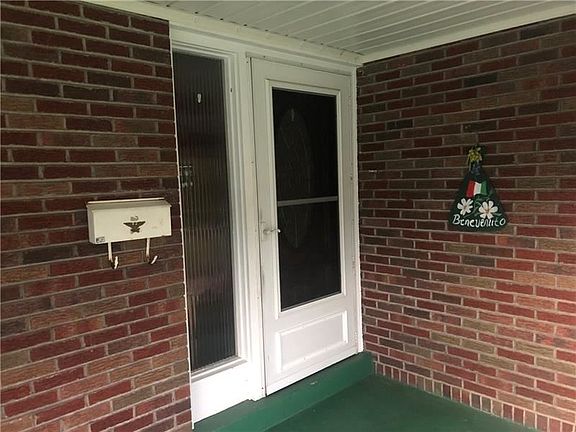 4th image of 19 Montraver Dr