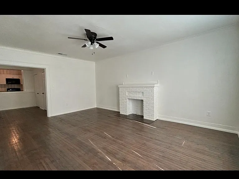 2713 Carter Ave #A — Photo 2