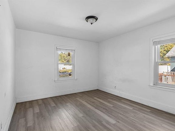 5th image of 1217 LAMBRIGHT STREET