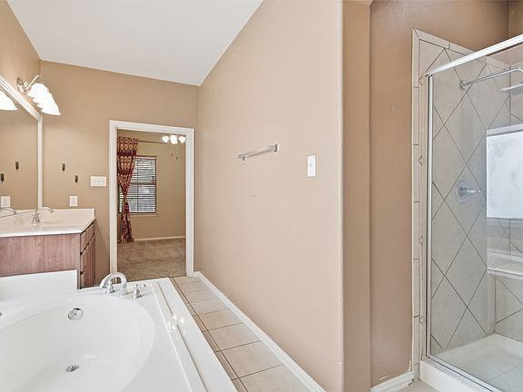 5th image of 1728 Mercer Way