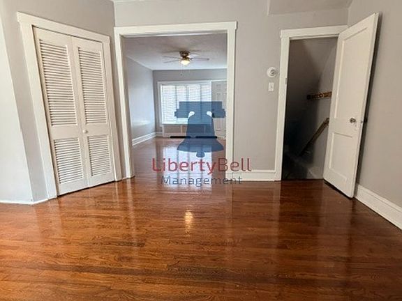 2nd image of 920 1/2 Anchor St