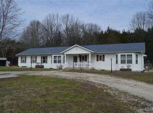 222 Scanland Farm Rd, Montgomery City, MO 63361
