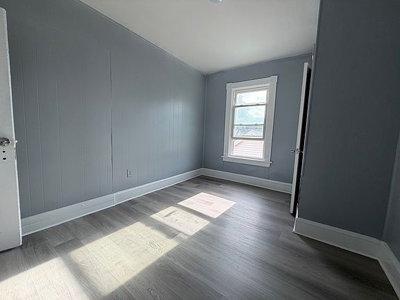 5th image of 63 Wood St #3