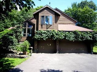 7 Romney Way, Cottekill, NY 12419