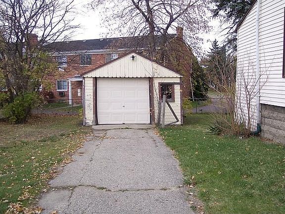3rd image of 1834 W Mount Hope Ave