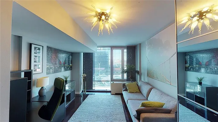 Sold by Remax Edge | media 20