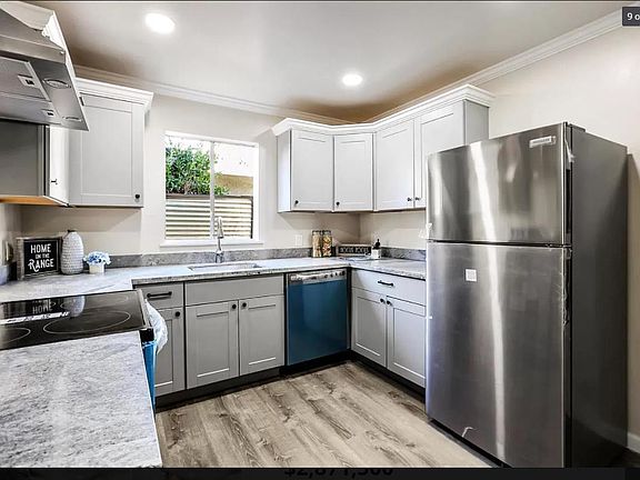 3rd image of 1615 McGregor Way