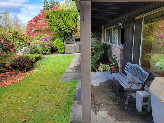 2nd image of 5038 Sand Point Way NE #B