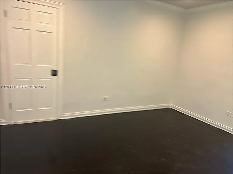 8260 Byron Ave #5 — Photo 1