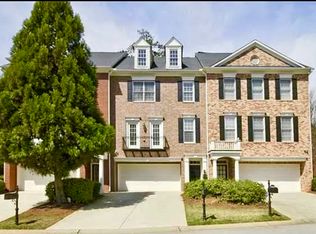 552 Vinings Estates Dr SE, Mableton, GA 30126