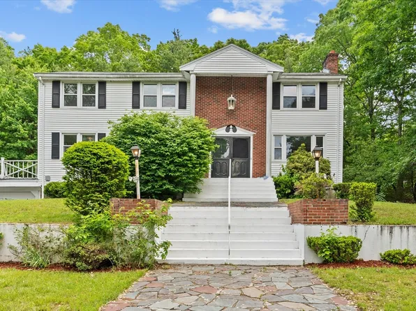 235 Daniels St, Franklin, MA 02038