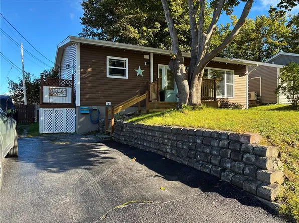 17 Charles Street, Corner Brook, NL A2H5M2