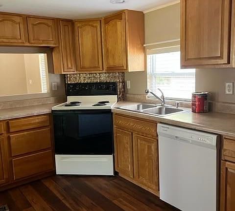 3rd image of 17846 NE 28th Ave