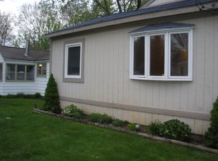 123 Maudlin St, Novi, MI 48377