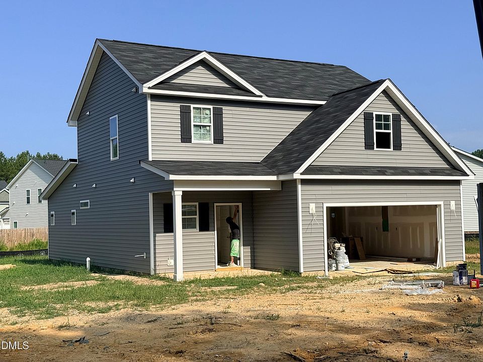 1st image of 16 Loganberry Ave