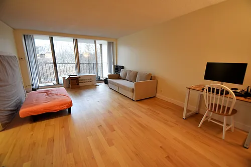 33 Pond Ave #309 Photo 1