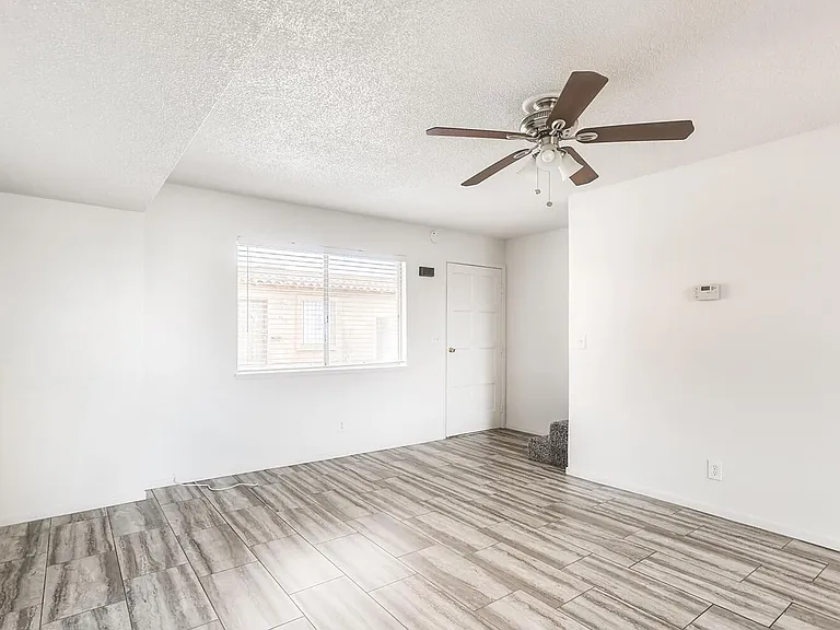 6227 W Washington Ave — Photo 5