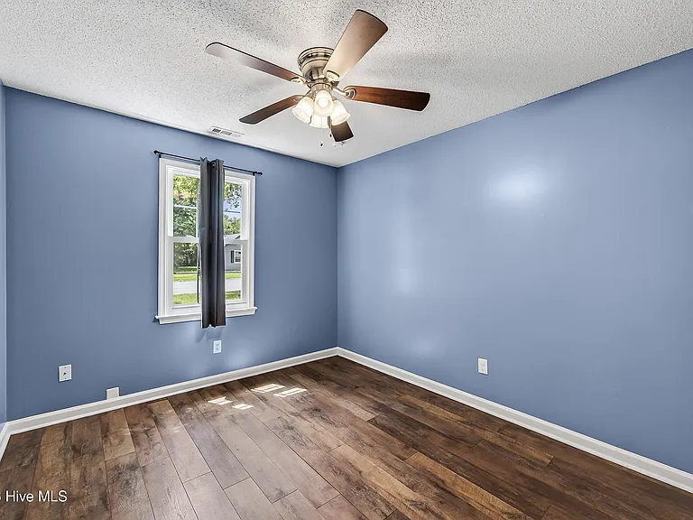 509 Redwood Pl — Photo 15