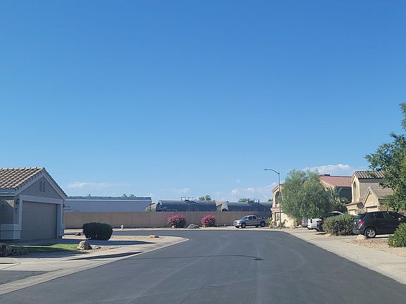 5th image of 14406 N 125th Dr