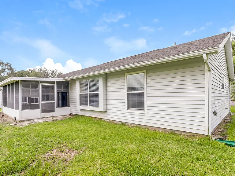 8537 Berkley Dr — Photo 15