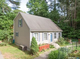 33 Hemlock Dr, Woodstock Valley, CT 06282