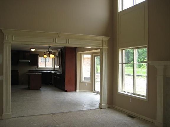 5th image of 50342 Haymarket Dr