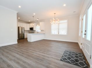 4 Roosevelt St, Pequannock, NJ 07440