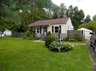 1620 Rangeland Rd, Louisville, KY 40219