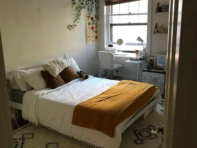 721 Foster St #1 — Photo 5