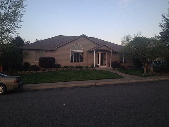 2nd image of 1452 Forestview Dr