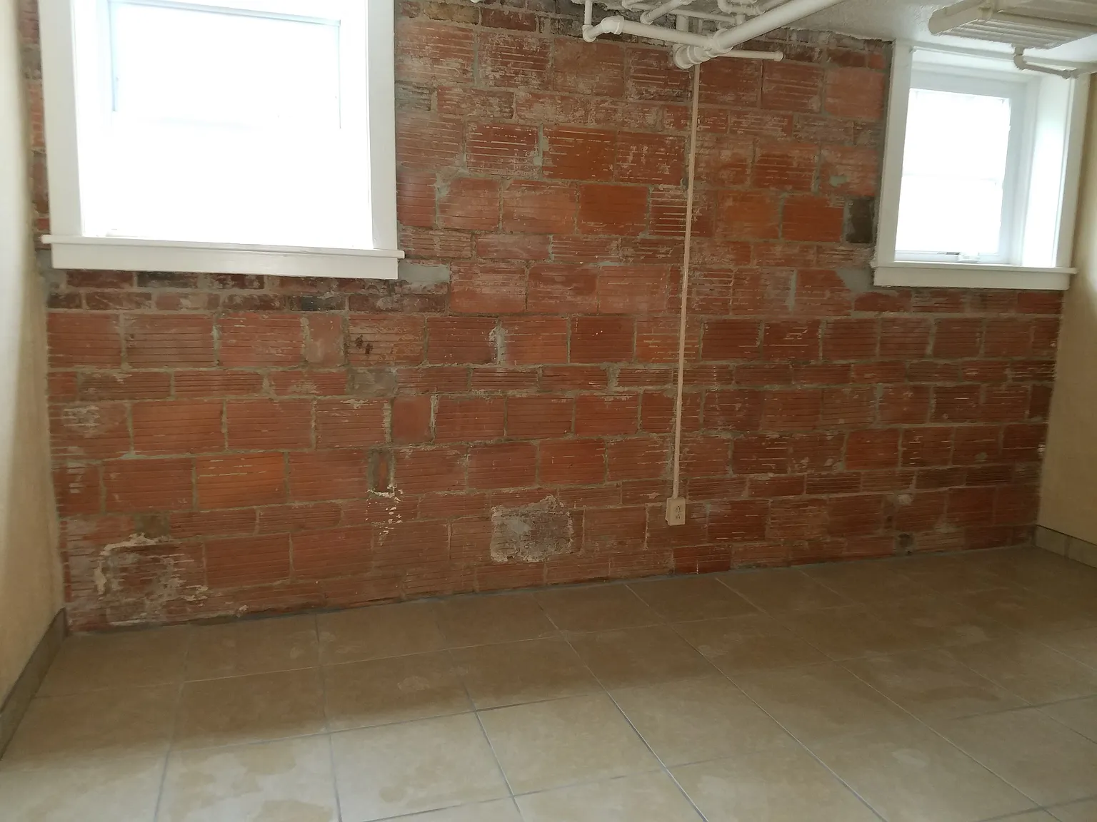 2 bed, 825 sqft, $1,000 — Photo 3