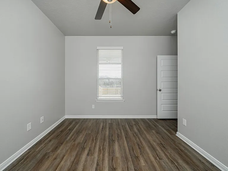1129 Trellis Pass — Photo 37