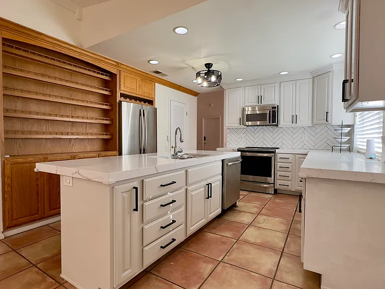 40064 Silktree Ct — Photo 6