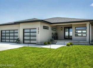 2946 Prairie Rose Dr, Norwalk, IA 50211