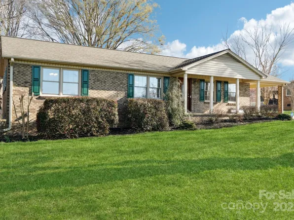 108 Colonial Dr, Kings Mountain, NC 28086