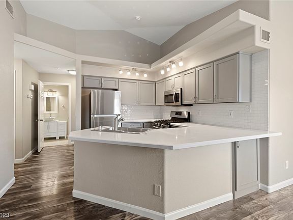 5th image of 350 Manti Pl #4