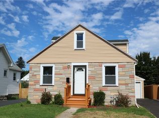 68 Eglantine Rd, Rochester, NY 14616