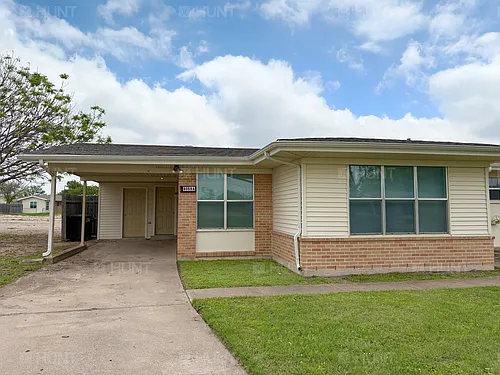 8059A Edwards St Photo 1