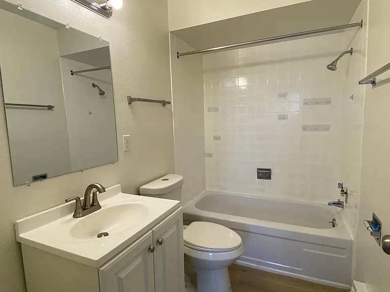 Justine Apartments Open House Saturdays 1:30pm-3:30pm — Photo 11