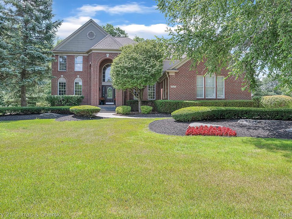 1st image of 49251 Stanton Ct