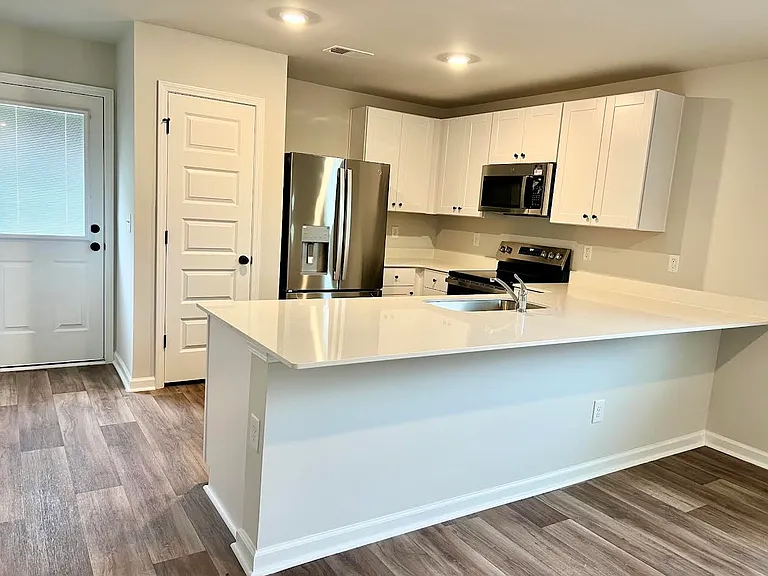157 Birchwood Dr — Photo 7